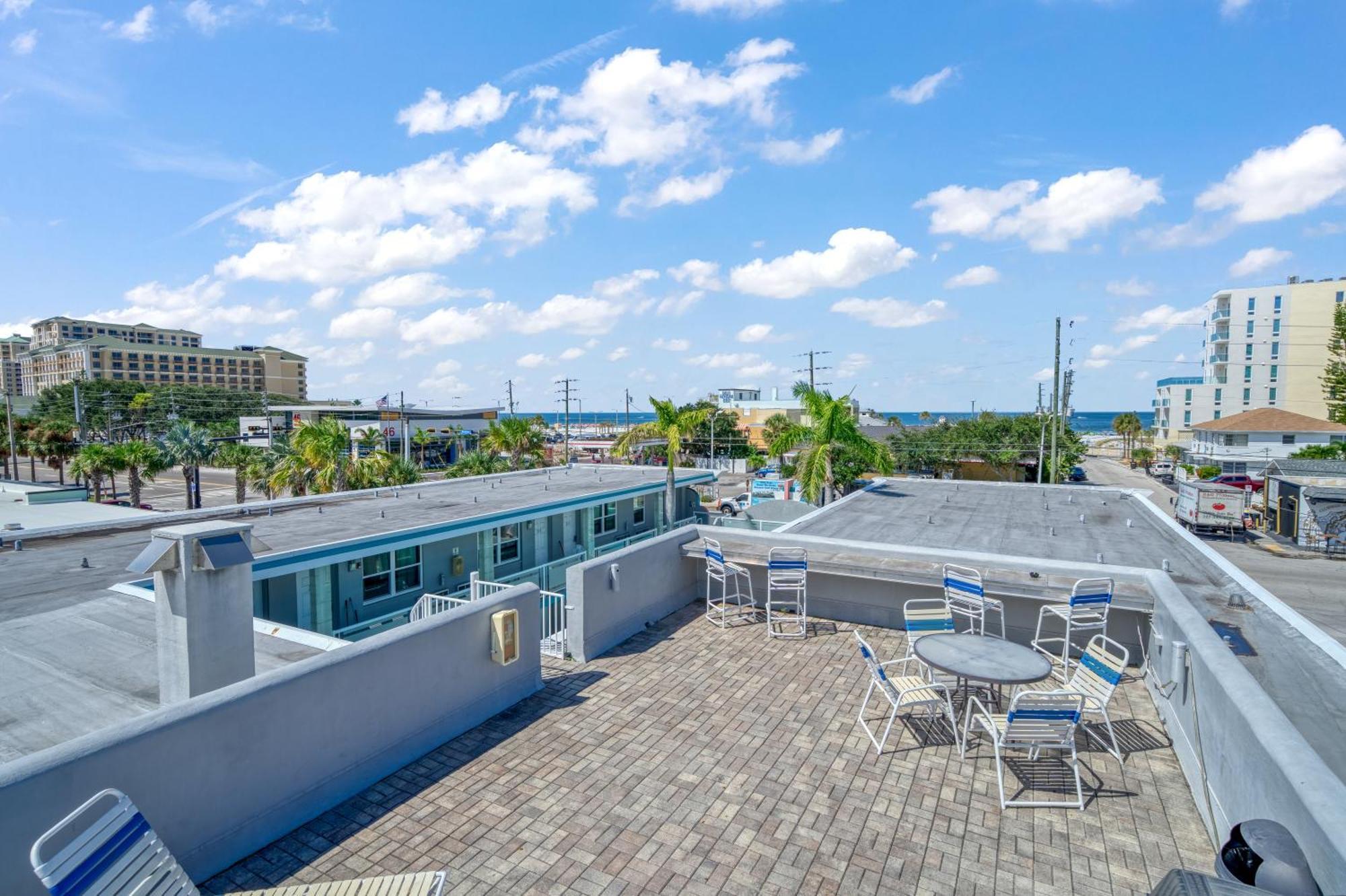 Camelot Beach Suites Clearwater Beach Exterior foto