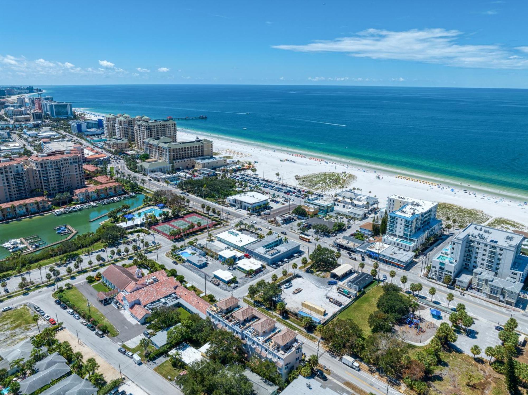 Camelot Beach Suites Clearwater Beach Exterior foto